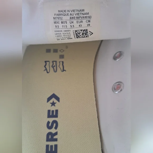 Converse White Low-Top Sneakers Mens Size 9.5.  Womens Size 11.5 - Picture 6 of 10